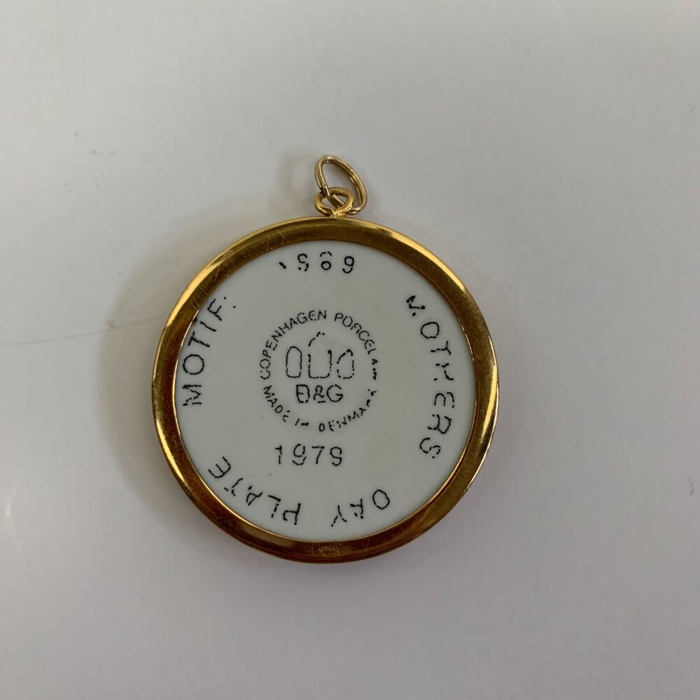 Vintage Copenhagen Porcelain Denmark B&G Pendant Necklace - Picture 5 of 7